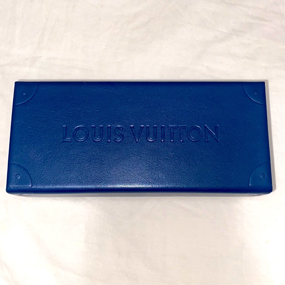 Louis Vuitton sunglasses - Picture 1 of 4